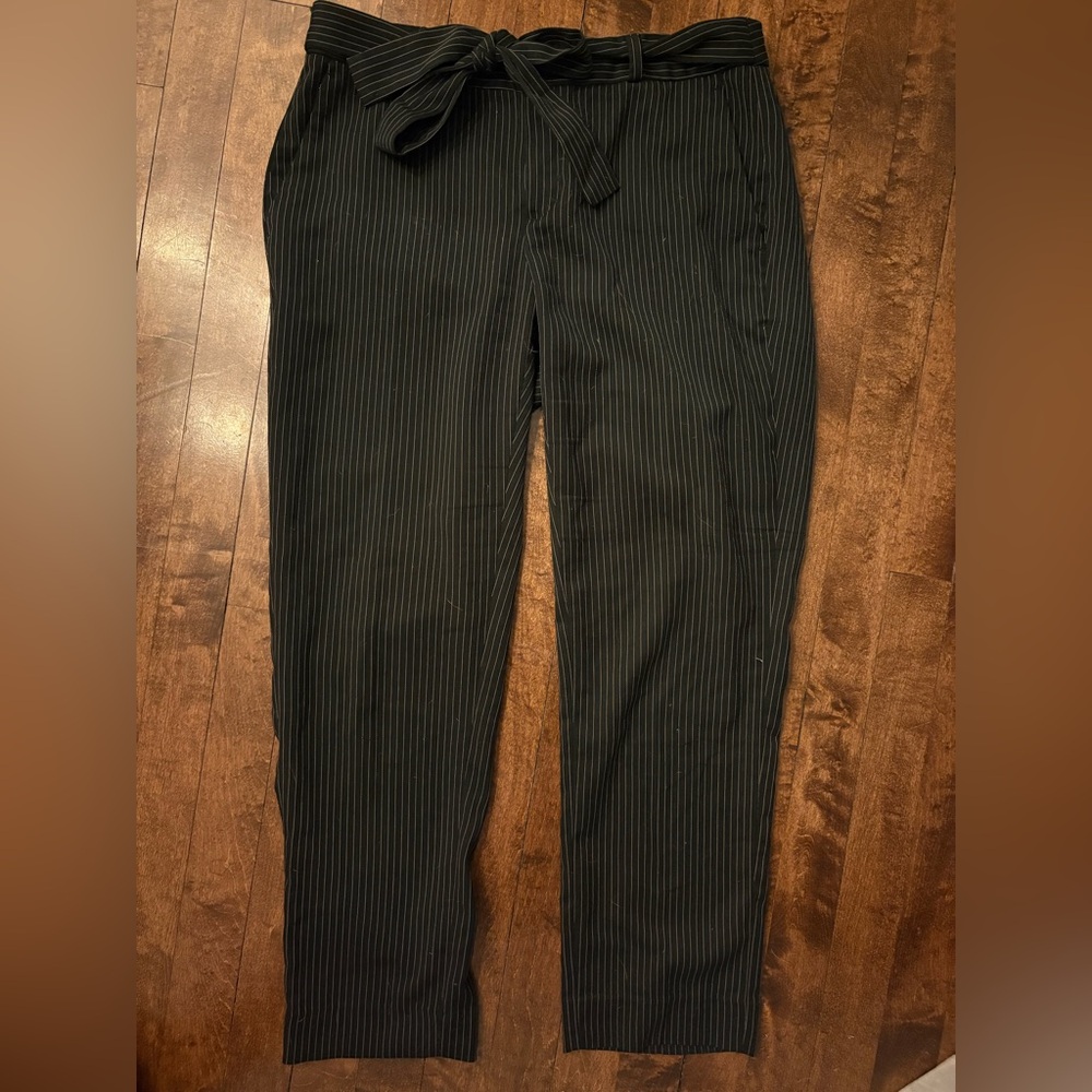 Banana Republic Black Tailored Trousers with Relaxed Fit